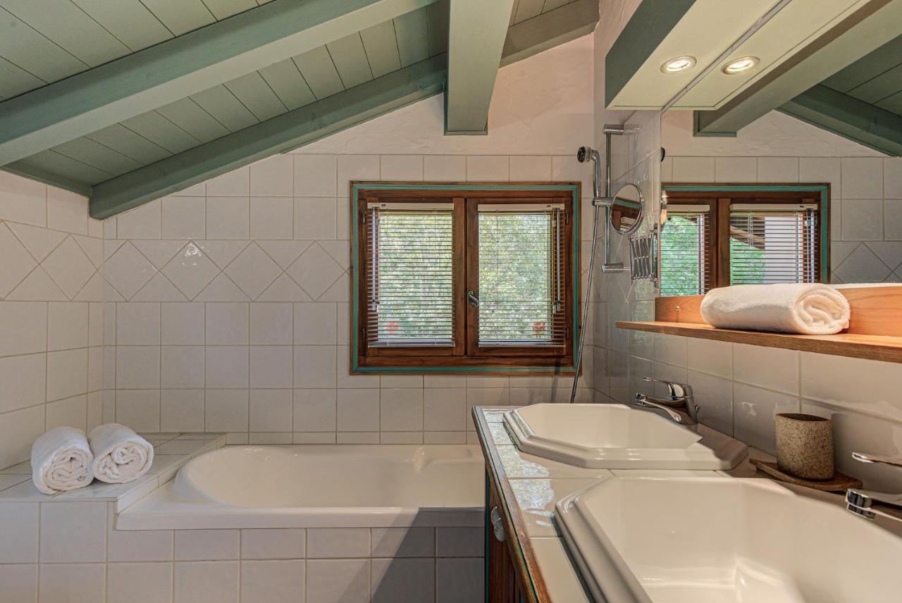Chalet Blackbushe - Traditional Chalet - Alpes Travel - Sleeps 4-6 Les Houches Exterior foto