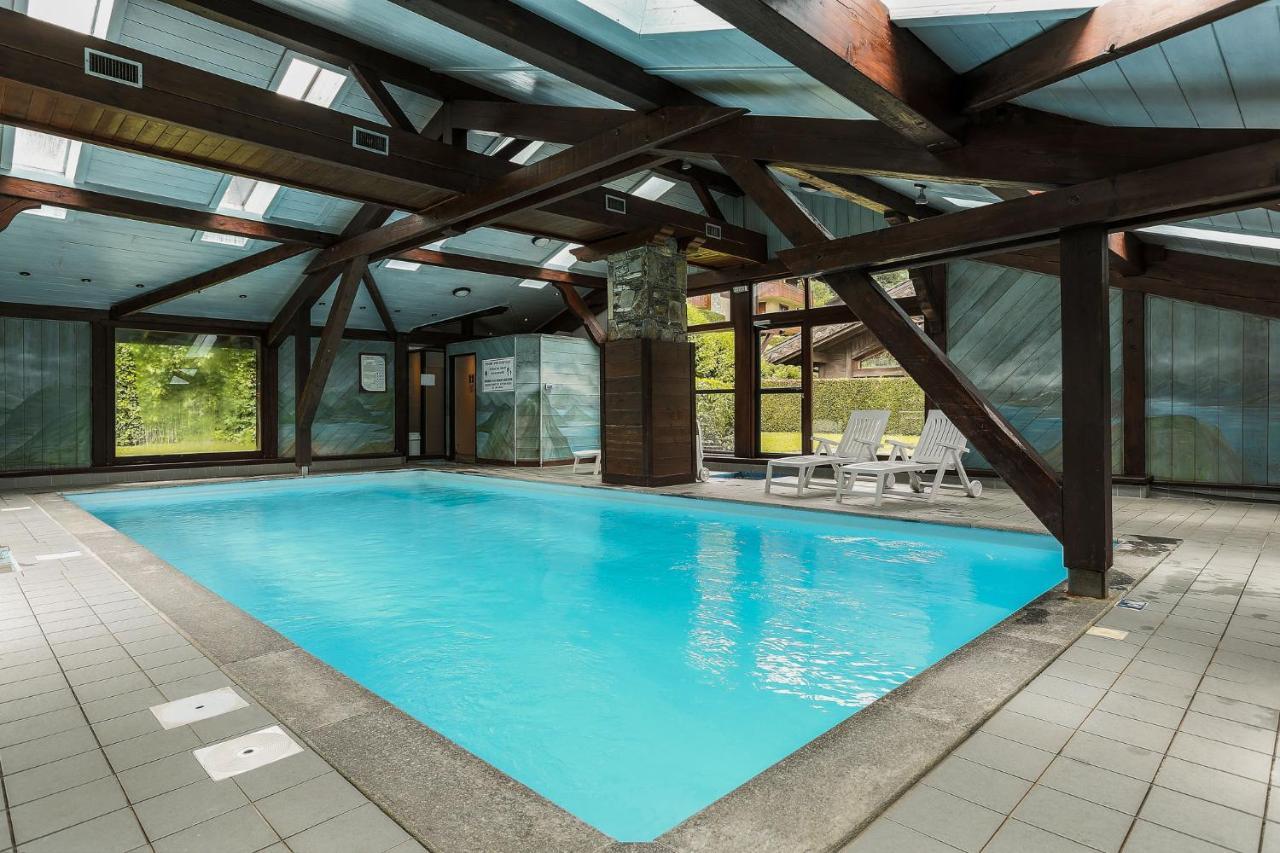 Chalet Blackbushe - Traditional Chalet - Alpes Travel - Sleeps 4-6 Les Houches Exterior foto